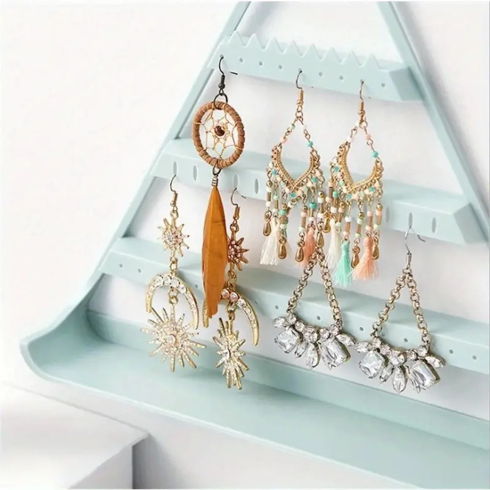 PISTACHIO TRIANGLE JEWELRY WALL ORGANIZER